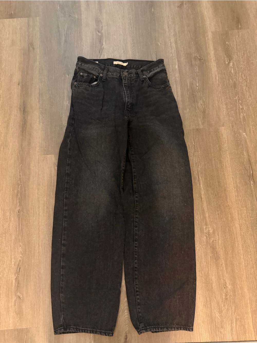Levi’s baggy dad black jean
